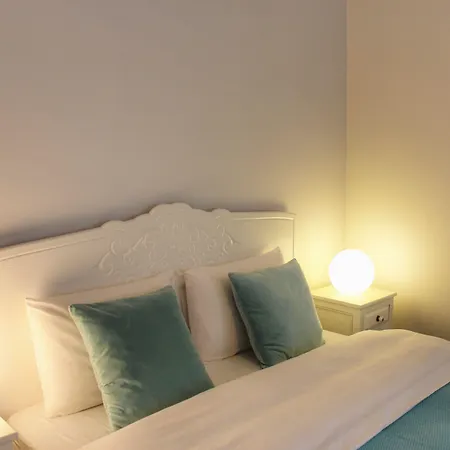 B&B Villamer 알라카티