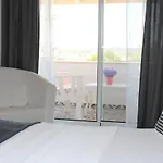Villamer Bed & Breakfast