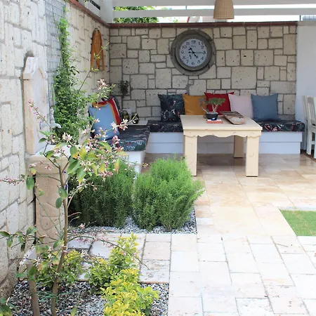 Villamer Bed and Breakfast 4*