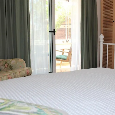 Villamer Couette-café 4*